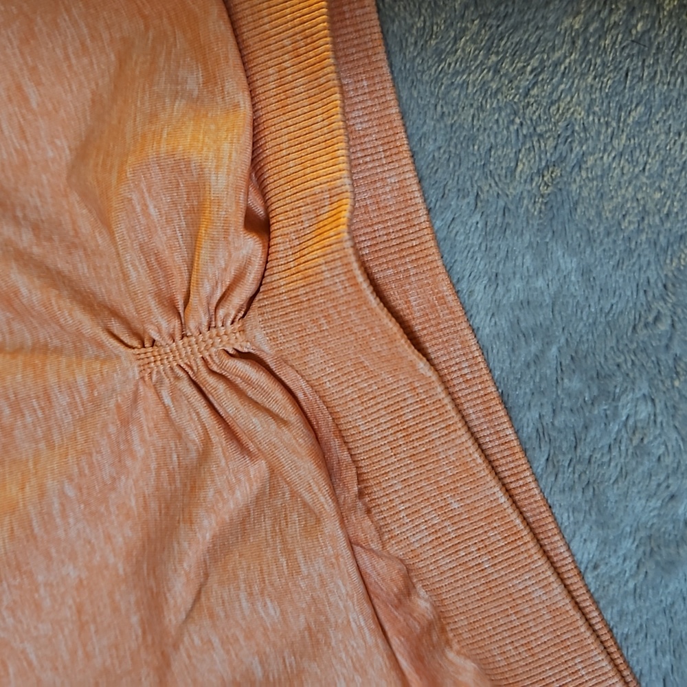 Gymshark Women's M Crop Top - Picture 6 of 8